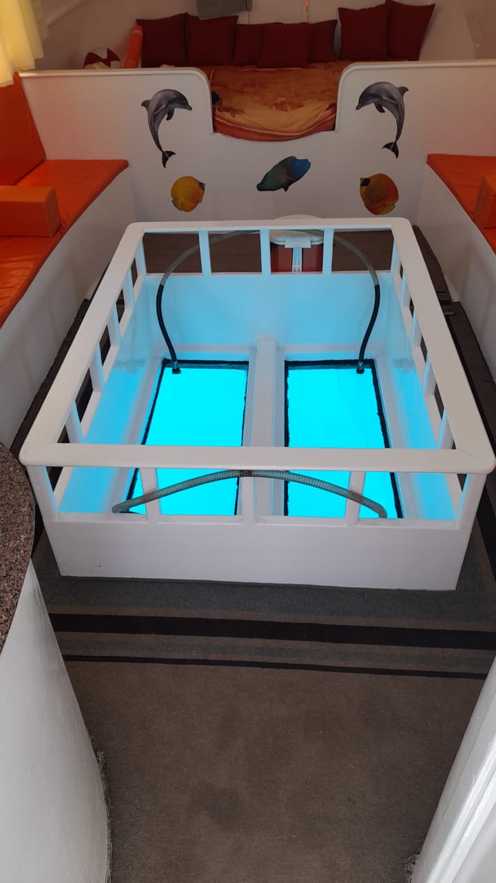 Hula Hula Island Sea Scope boat